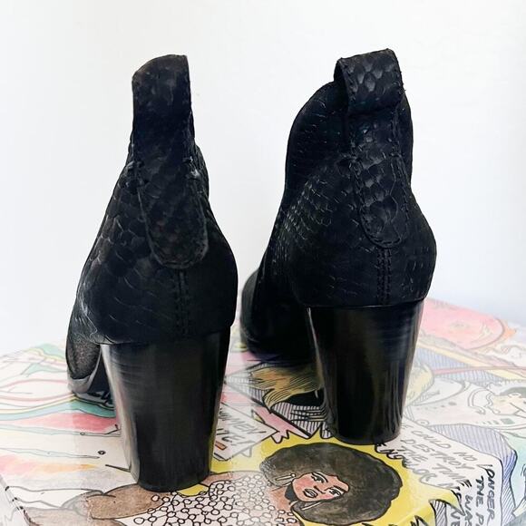 NWOB JEFFREY CAMPBELL Boots 5.5 6 Rowlan Black Suede Python Booties Cowboy - Picture 4 of 6